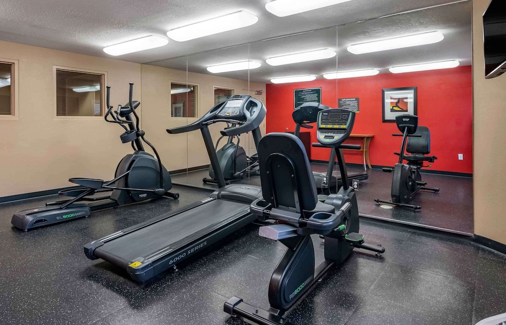 Extended Stay America Suites Orlando Southpark Commodity Cir 27/50
