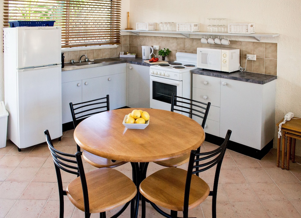 CLIFTON SANDS HOLIDAY APARTMENTS 34/49