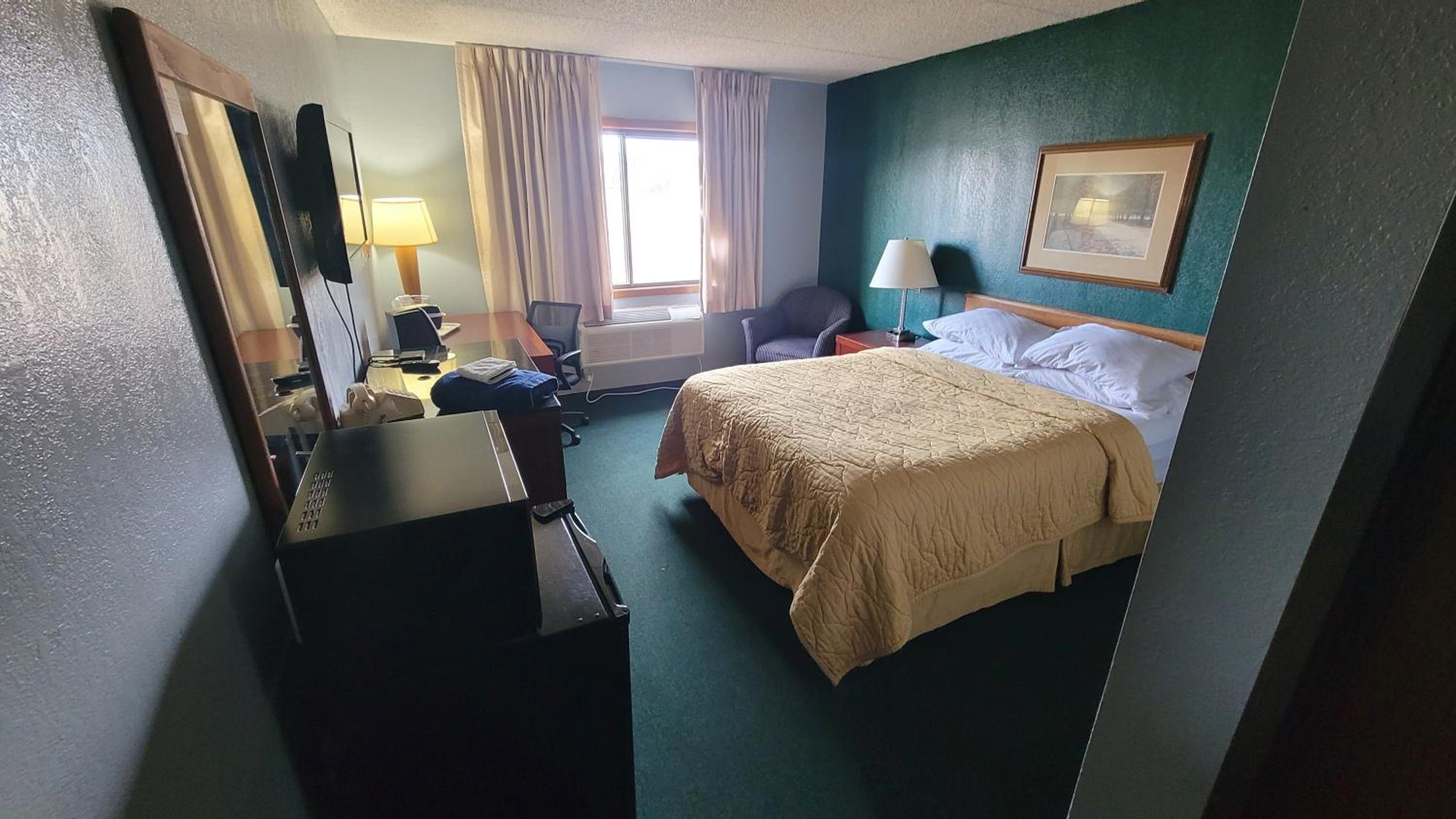 Rodeway Inn 8/30