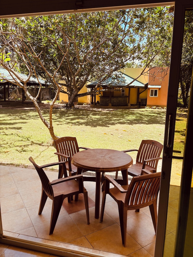 Raja Beach Hotel 38/50