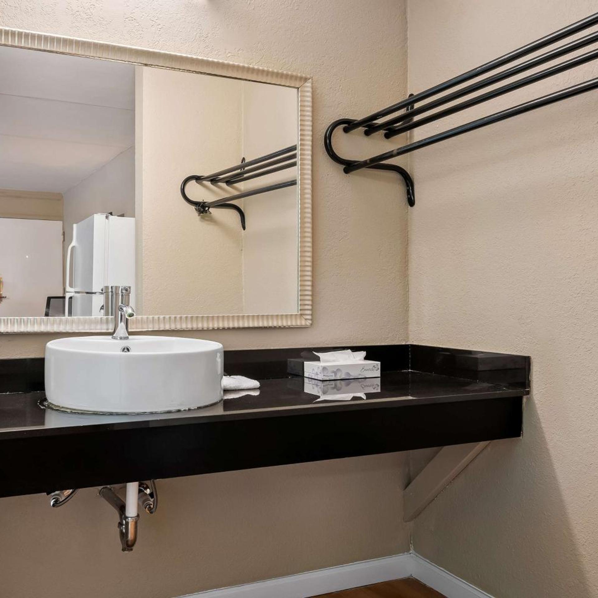 Signature Inn Danville 24/26