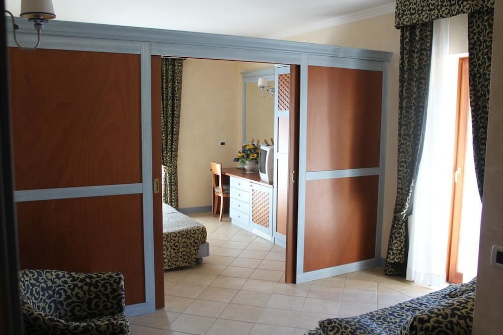 HOTEL RESIDENZA DEL GOLFO 38/38