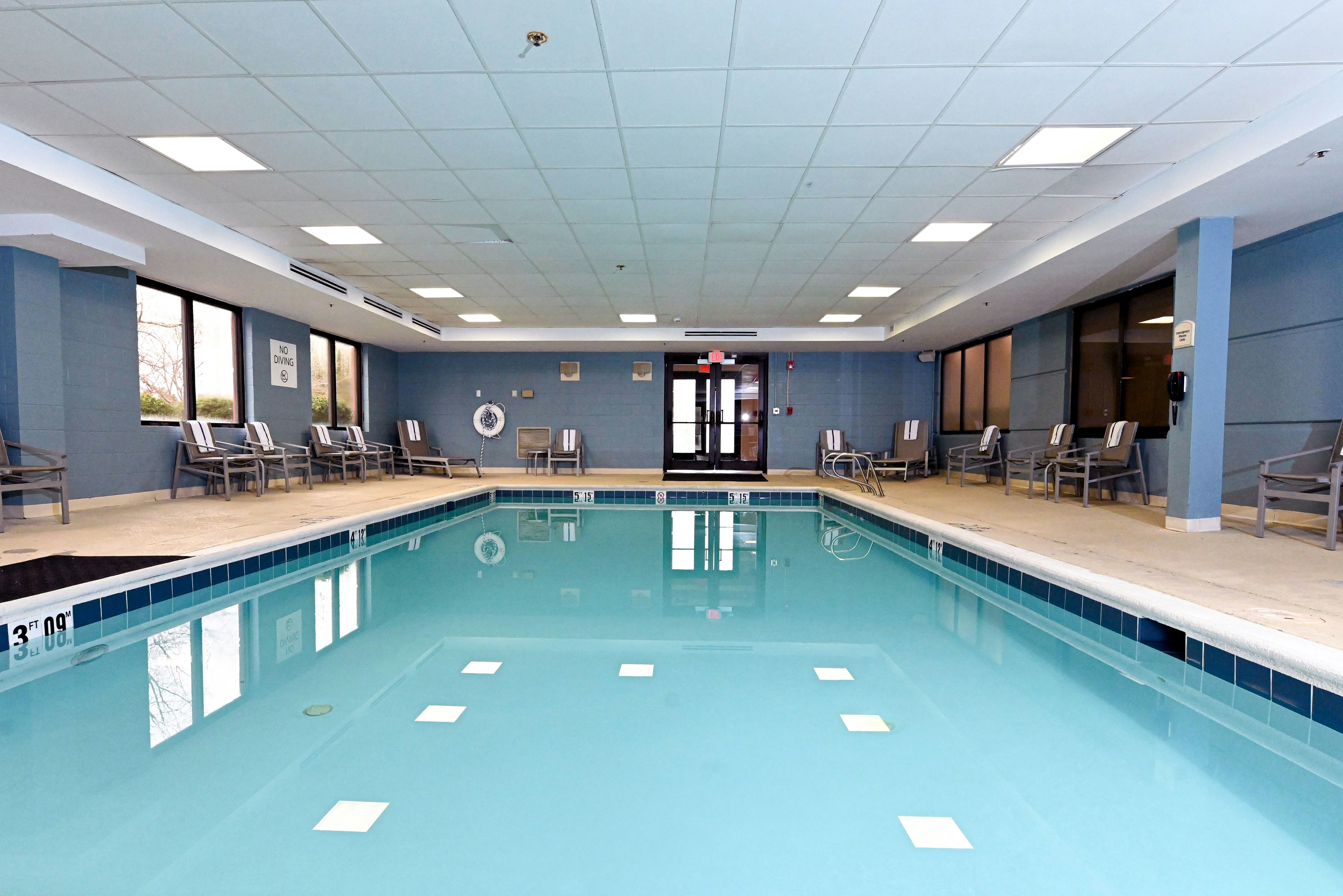 Holiday Inn Express Richmond Airport 28/60
