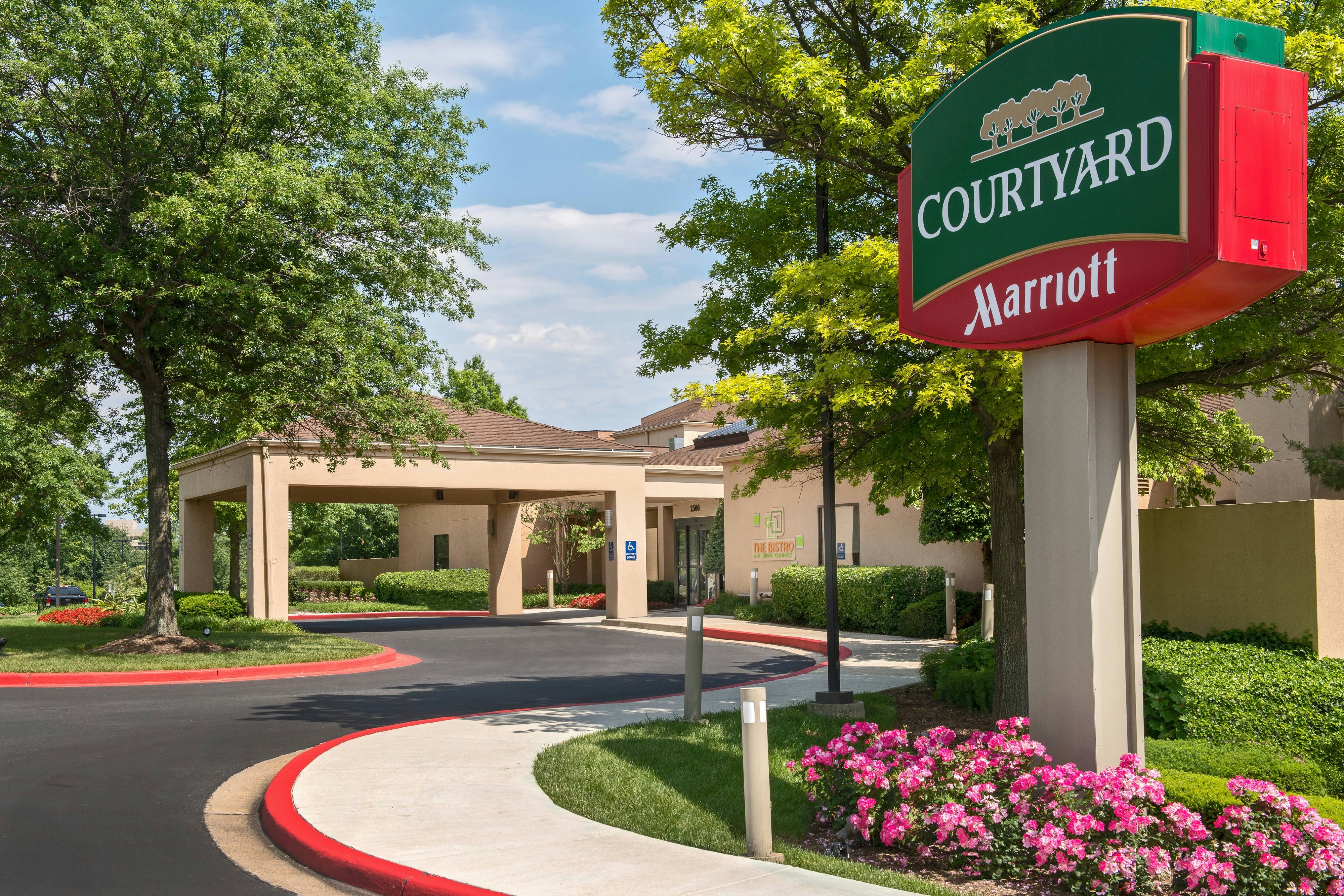 Courtyard By Marriott Rockville 24/25