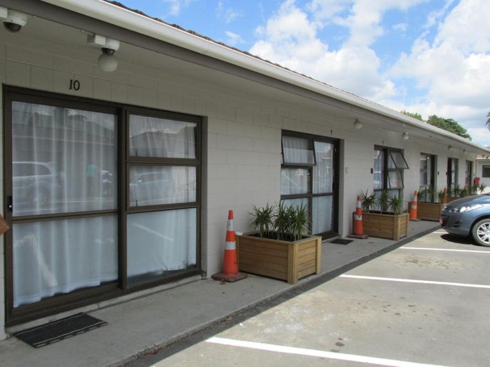 Middlemore Motel 2/5