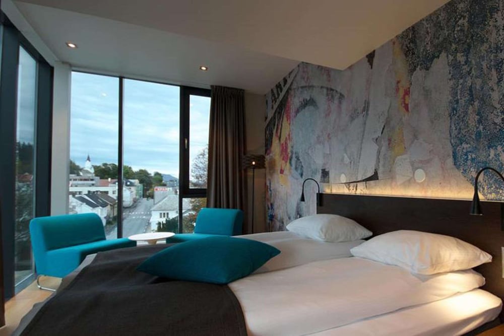 Comfort Hotel Victoria Floro 4/27
