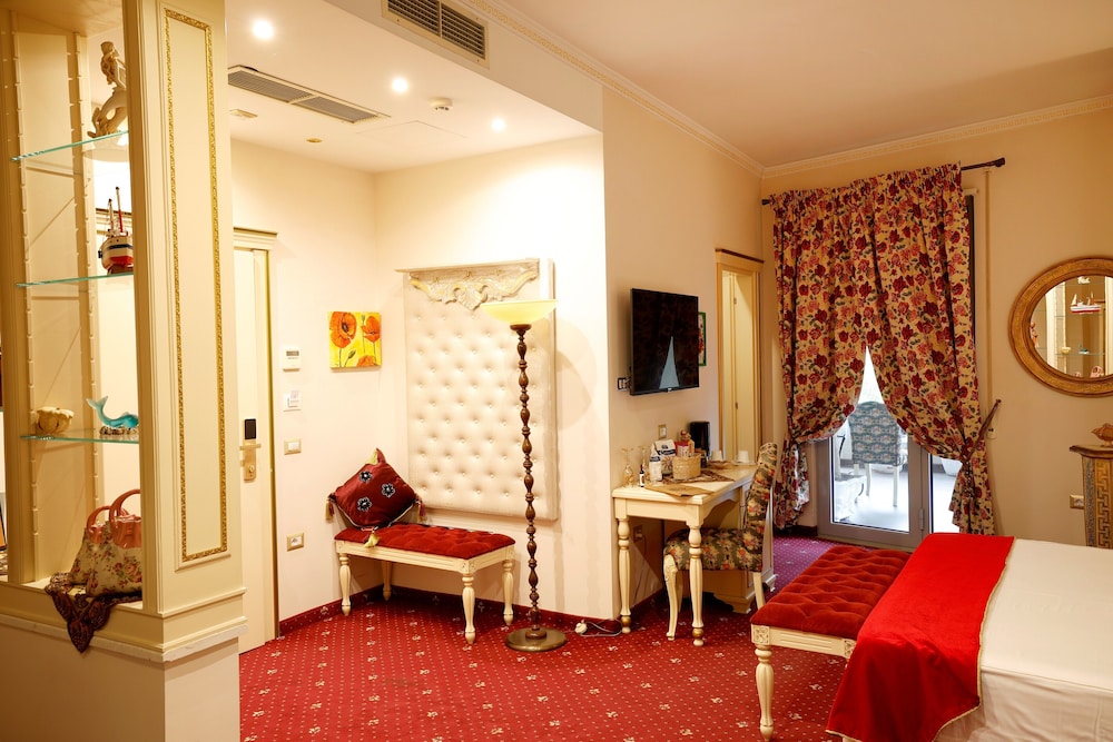 2 Kitarrat Boutique Hotel and Spa 18/34