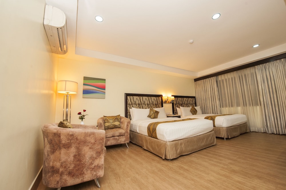 Diamond Suites and Residences 6/38