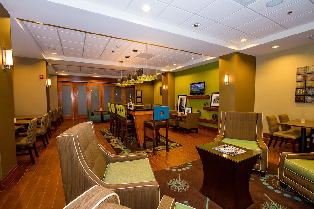 Hampton Inn Fayetteville 51/62