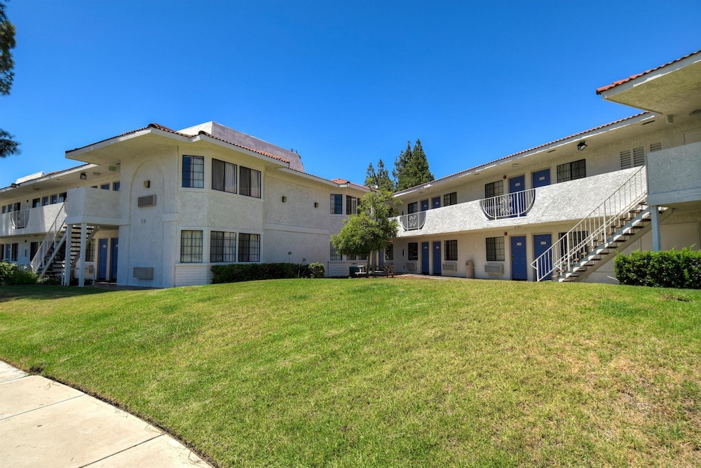 Motel6 San Dimas, CA - Los Angeles 33/46