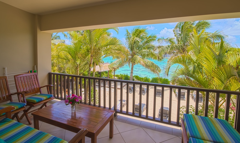 Moana Sands Beachfront Villas 33/50