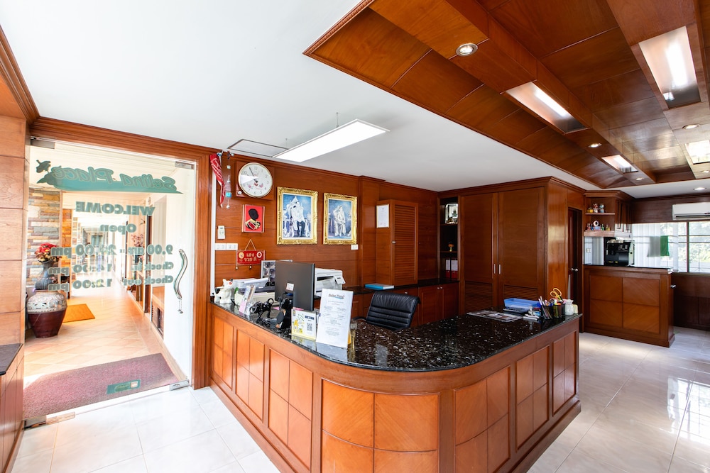 Selina Place 5/50