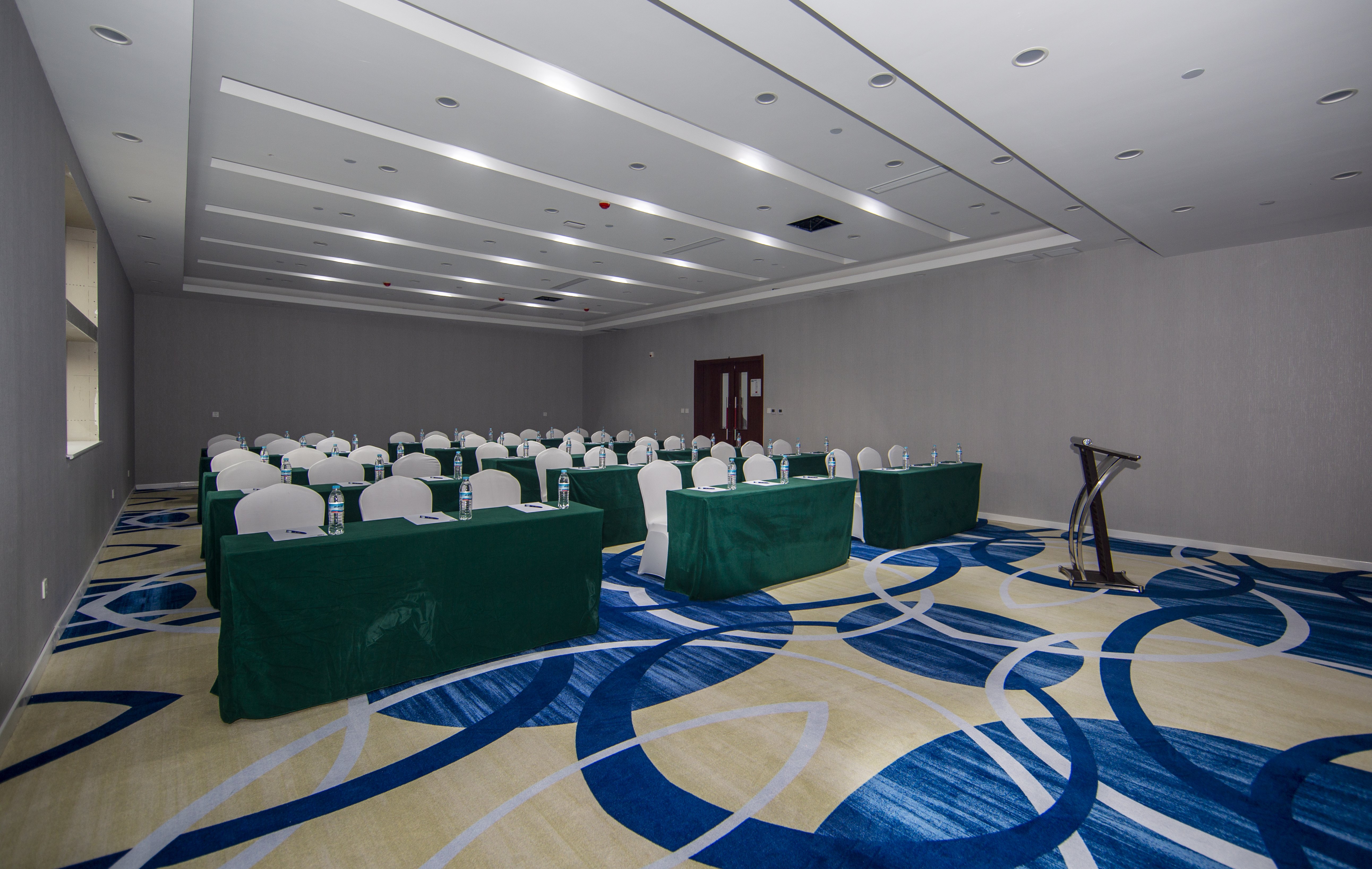 Holiday Inn Express Jinan Jingshi Road 32/36