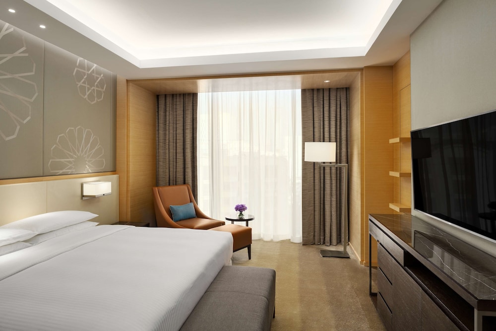 حياة ريجينسي(Hyatt Regency Riyadh Olaya) 12/75