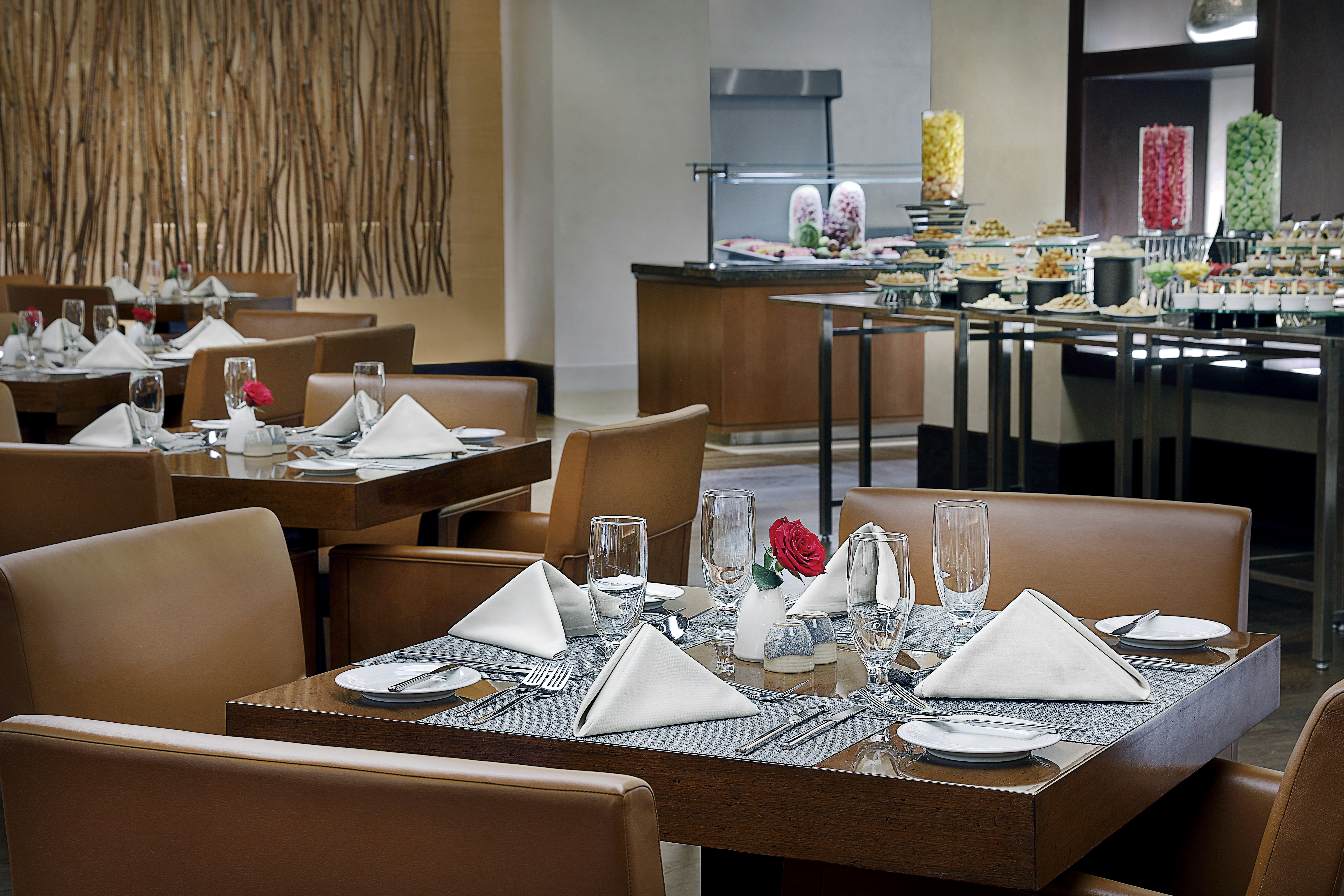 مكة هيلتون للمؤتمرات(Hilton Hotel & Convention Jabal Omar Makkah) 64/80