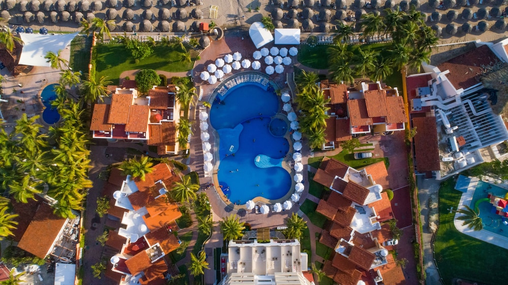 Tesoro Ixtapa 48/54
