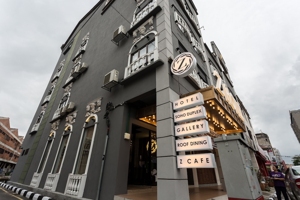 Z Hotel 6/50