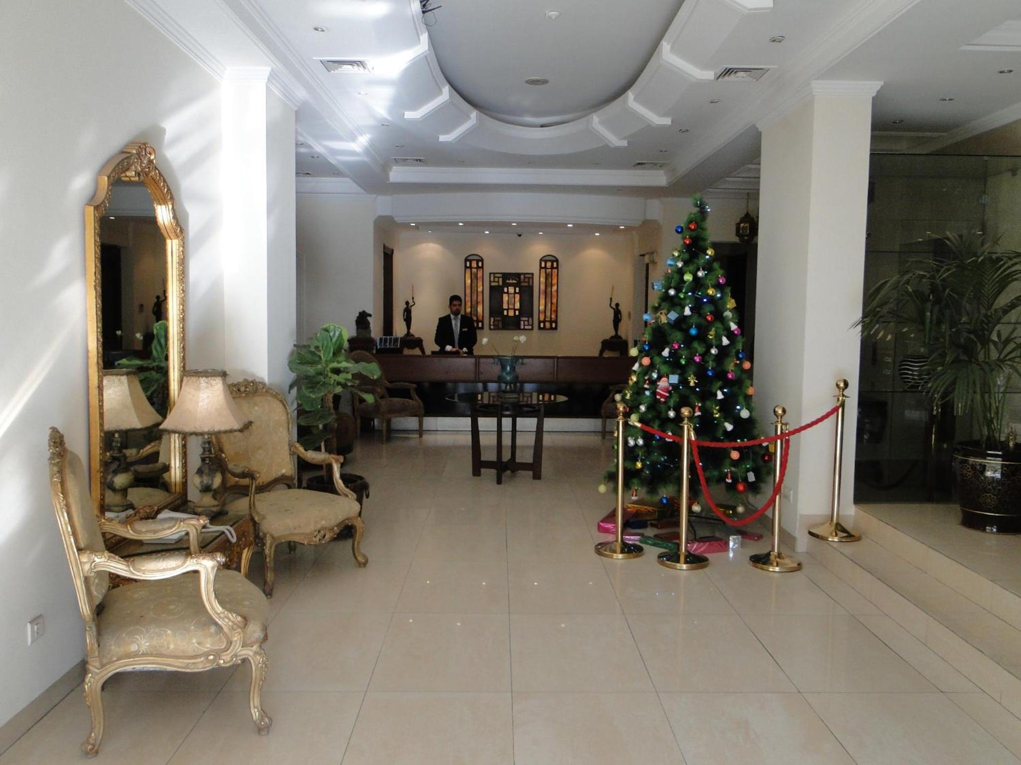 Shanasheel Palace Hotel 30/40