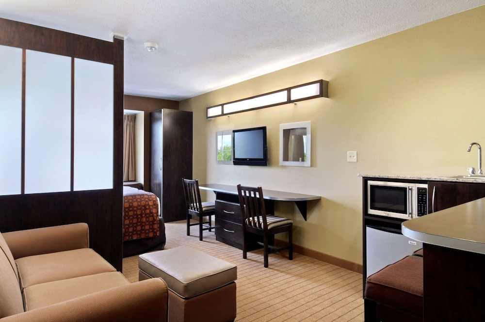 Microtel Inn & Suites By Wyndham Marietta 9/14