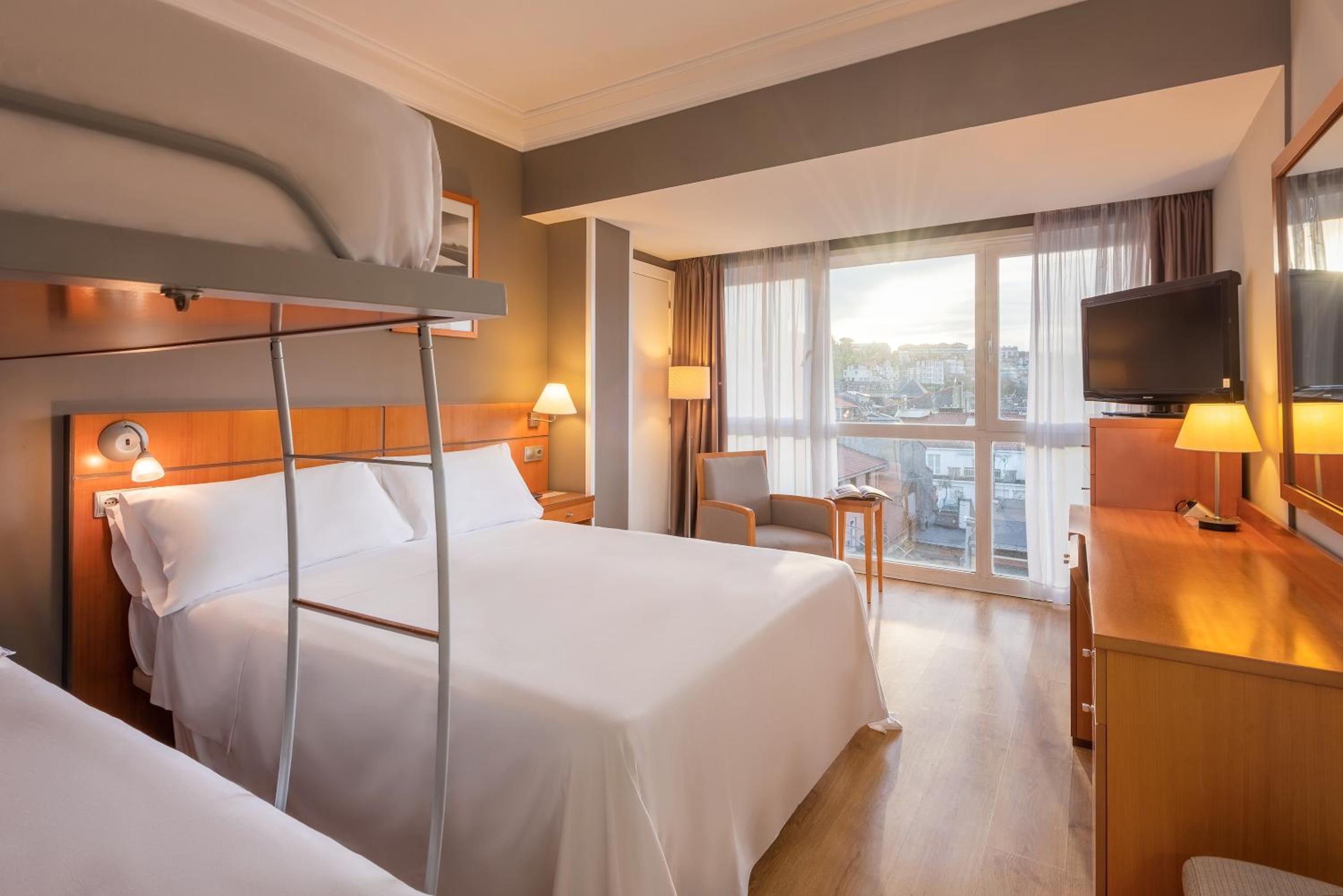 Family, Hotel San Sebastian Orly, Affiliated by Melia 2/6
