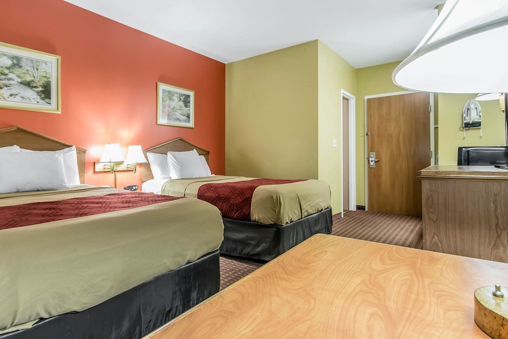 ROOM, QUEEN BED, ACCESSIBLE