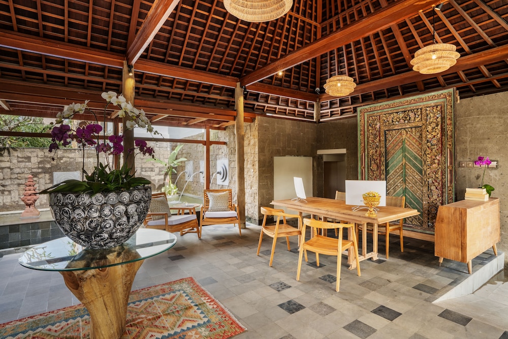 Dinara Ubud 5/51