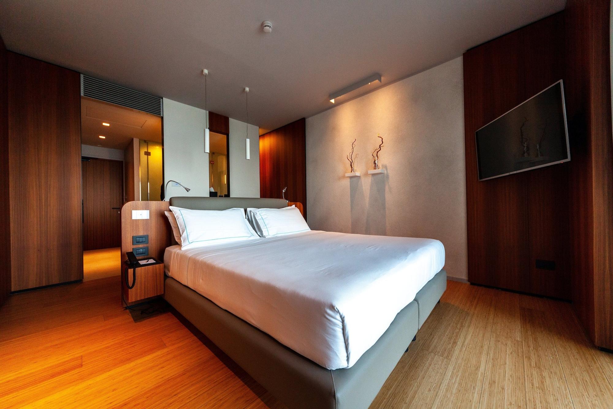 Junior Suite, Studio, Lake View