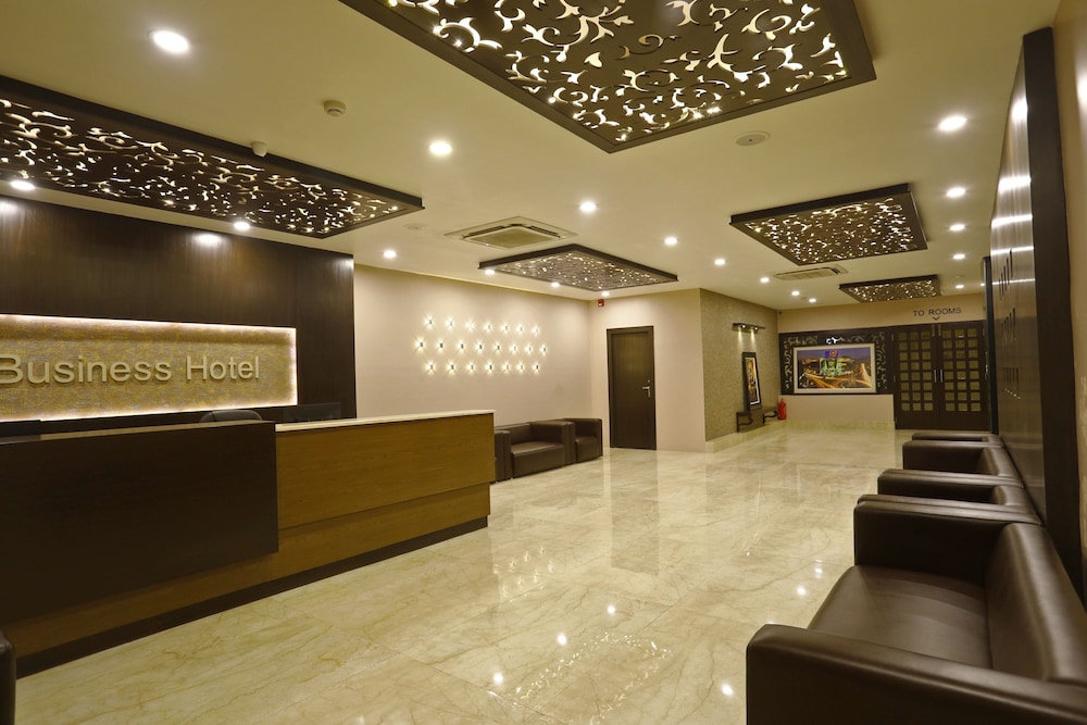 United Business Hotel 3/27