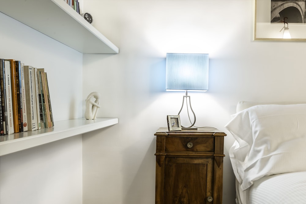 Luxury Flat in the Center of Rome 6/17