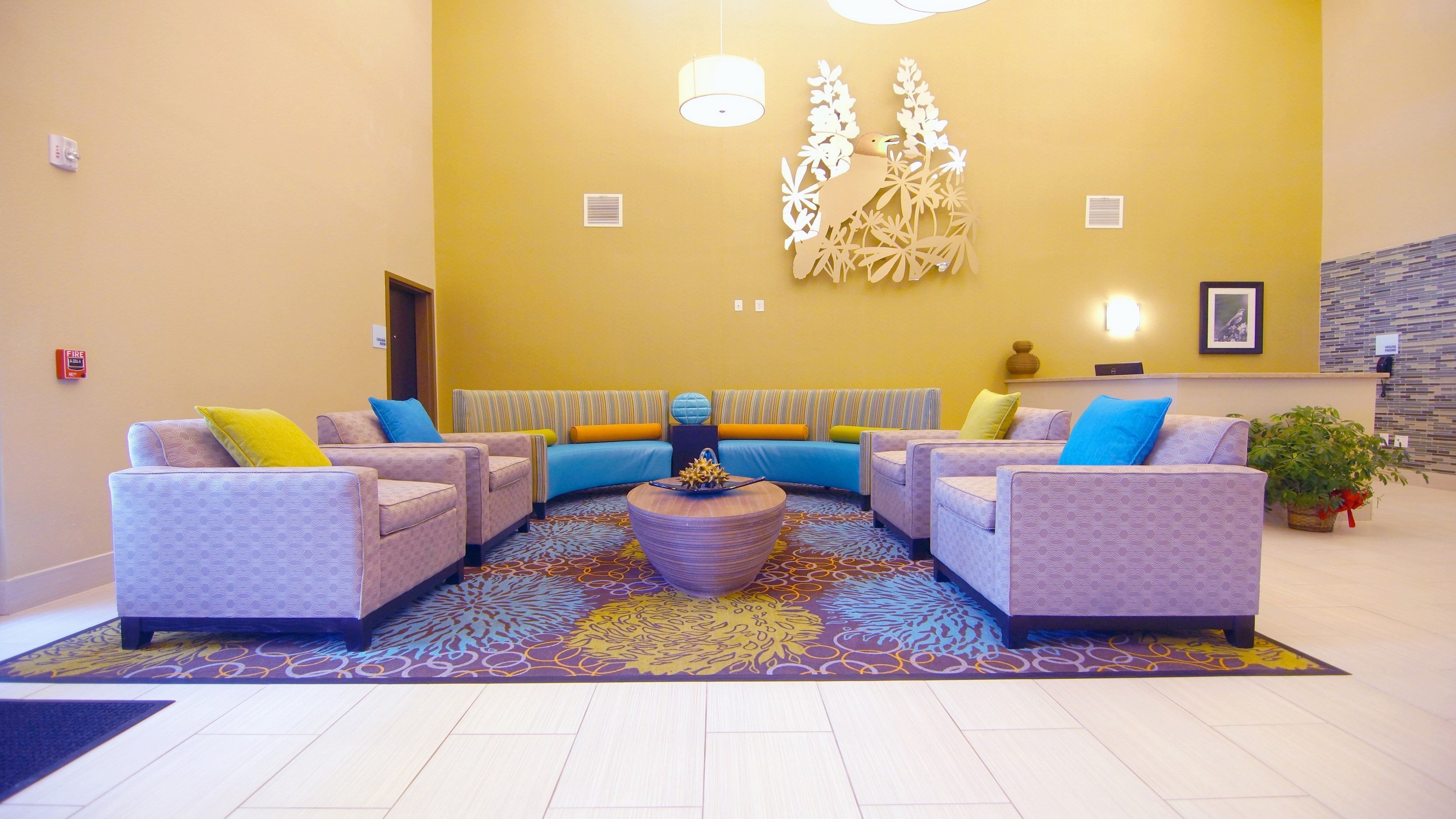 Holiday Inn Express Suites Cuero 32/52
