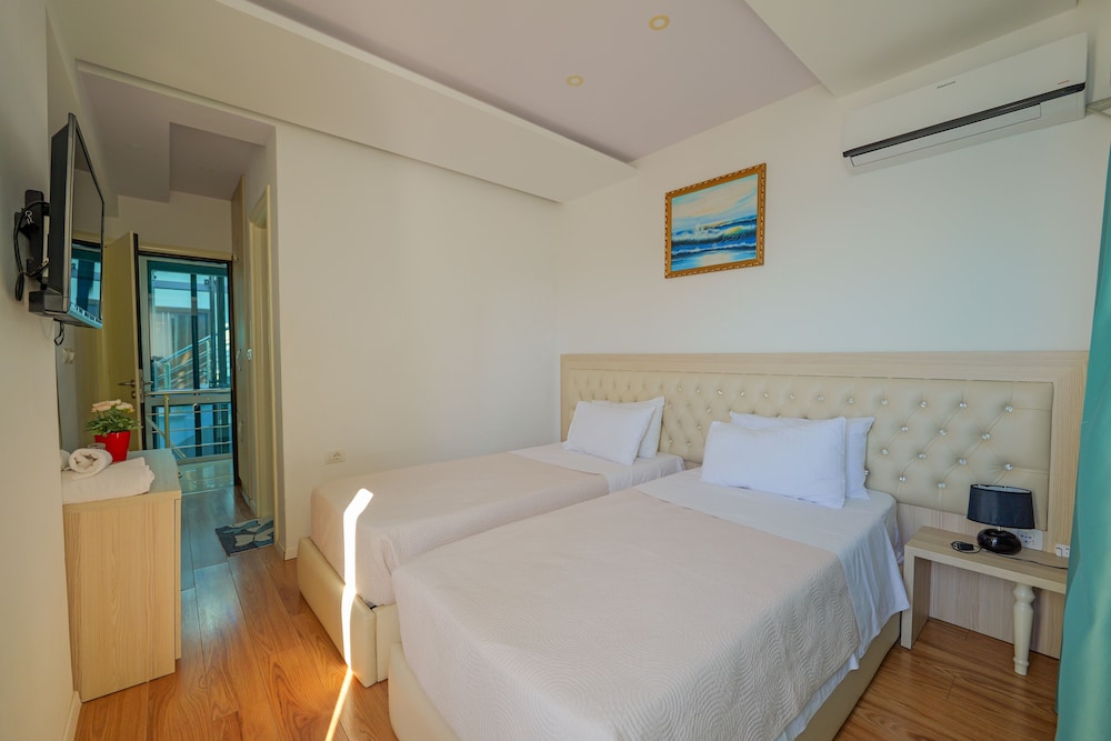 Hotel Iliria Sarande 34/67