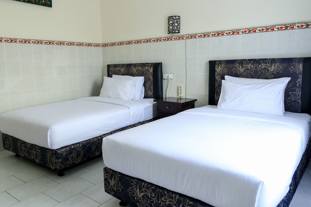 City Garden Bali Dwipa Hotel 40/76