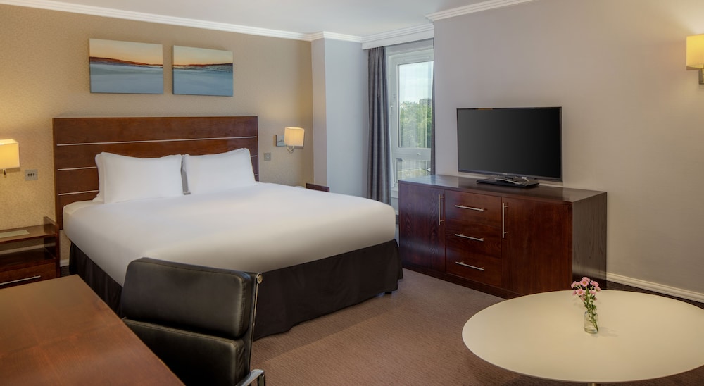 Doubletree By Hilton Hotel Bristol City Centre Ex Ramada Bristol City 17/82