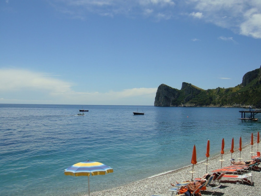 Punta Campanella Resort And Spa 69/71