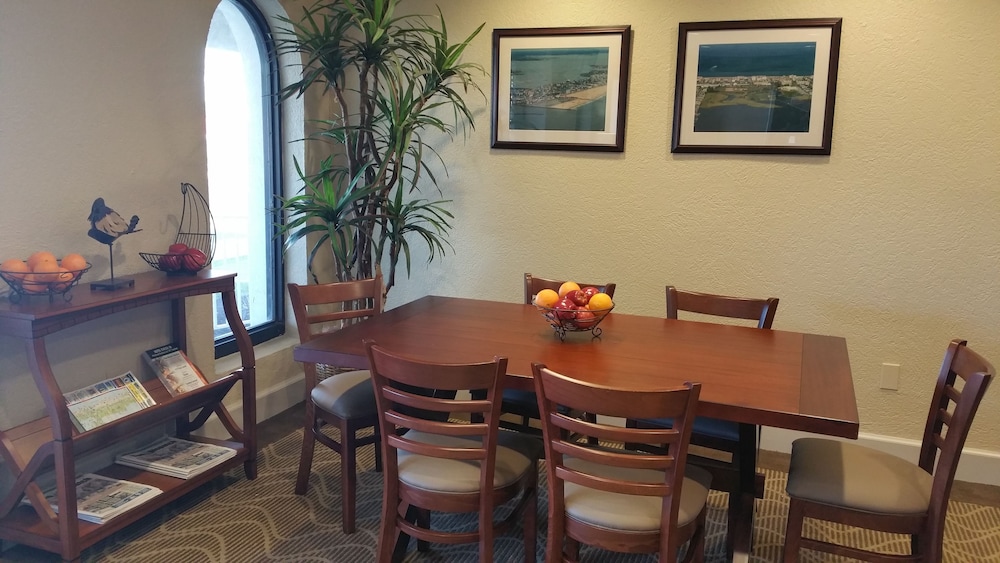 Quality Inn & Suites Ocean City Fenwick 28/52