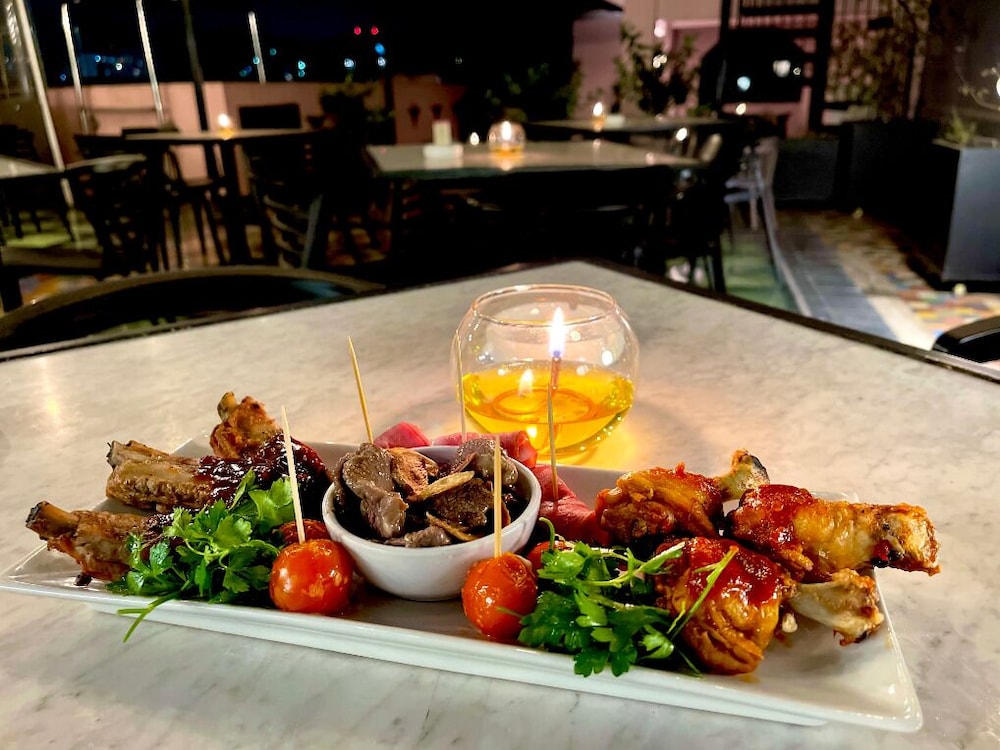 restaurant cafeteria