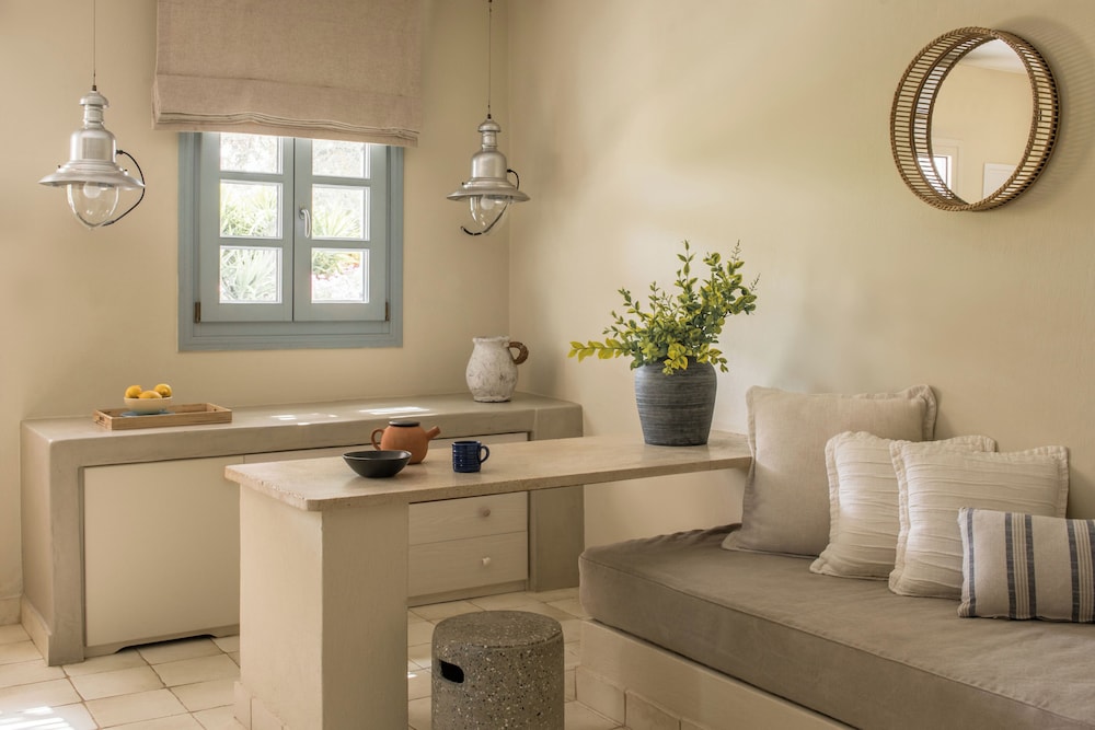 Verina Suites 27/50