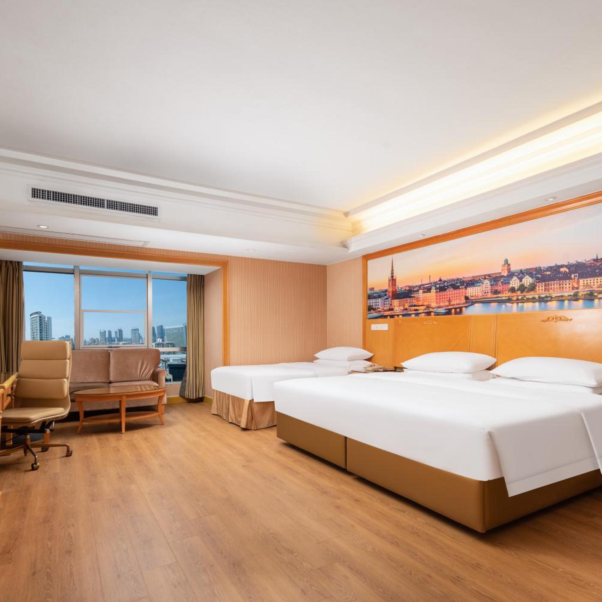 Vienna International Hotel (Wuhan Jiefang Avenue Tongji Medical College) 8/69