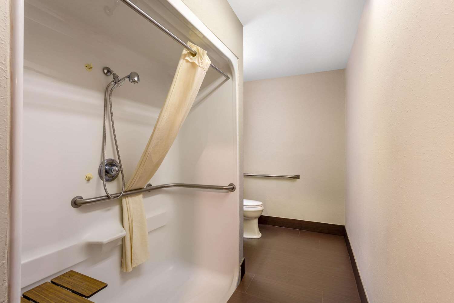 Microtel Inn by Wyndham Matthews/Charlotte 20/21