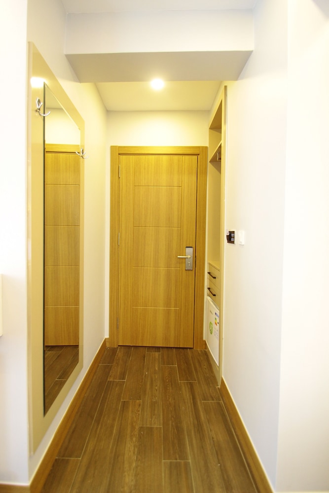Hira Hotel 42/57