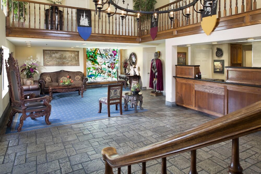 Castle Inn And Suites 21/38