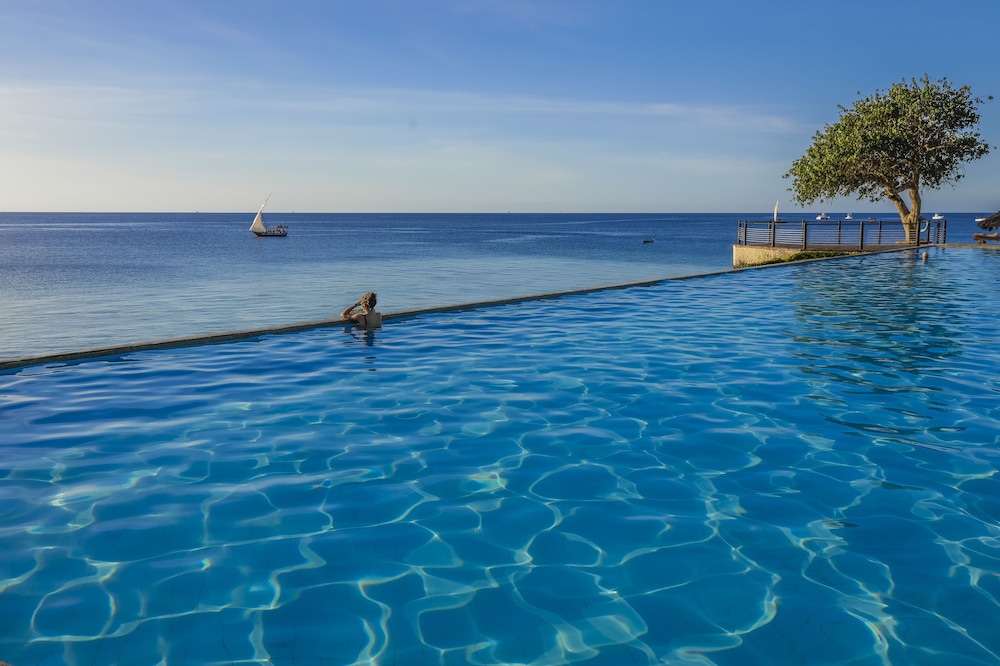 Royal Zanzibar Beach Resort 40/50