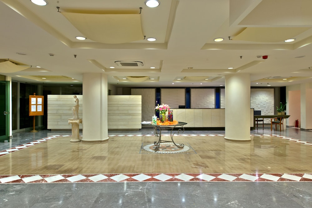 Minos Hotel 4/50