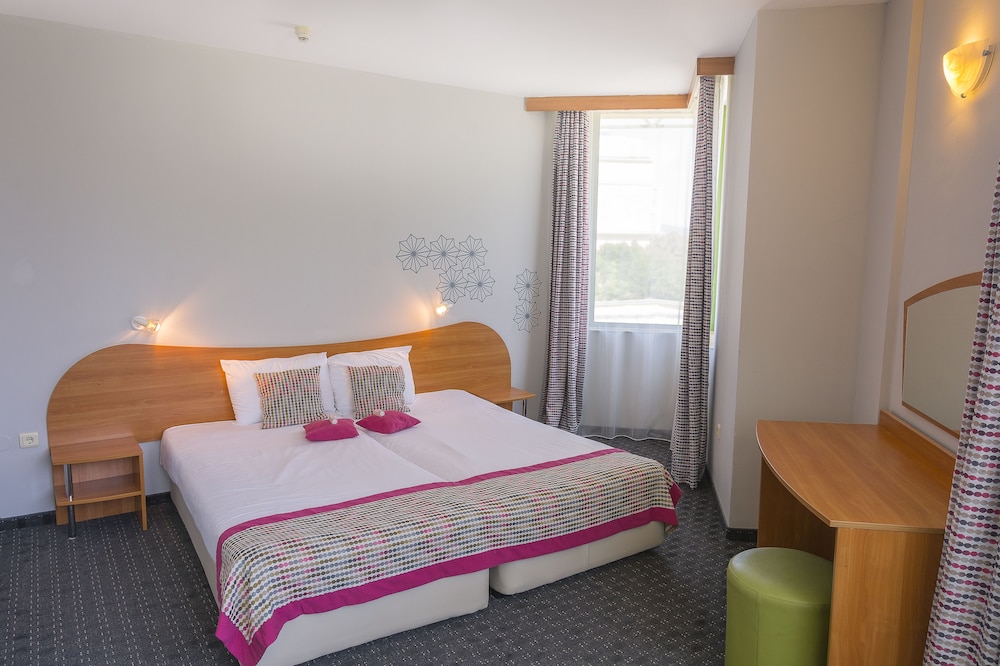MPM Kalina Garden Hotel 22/63