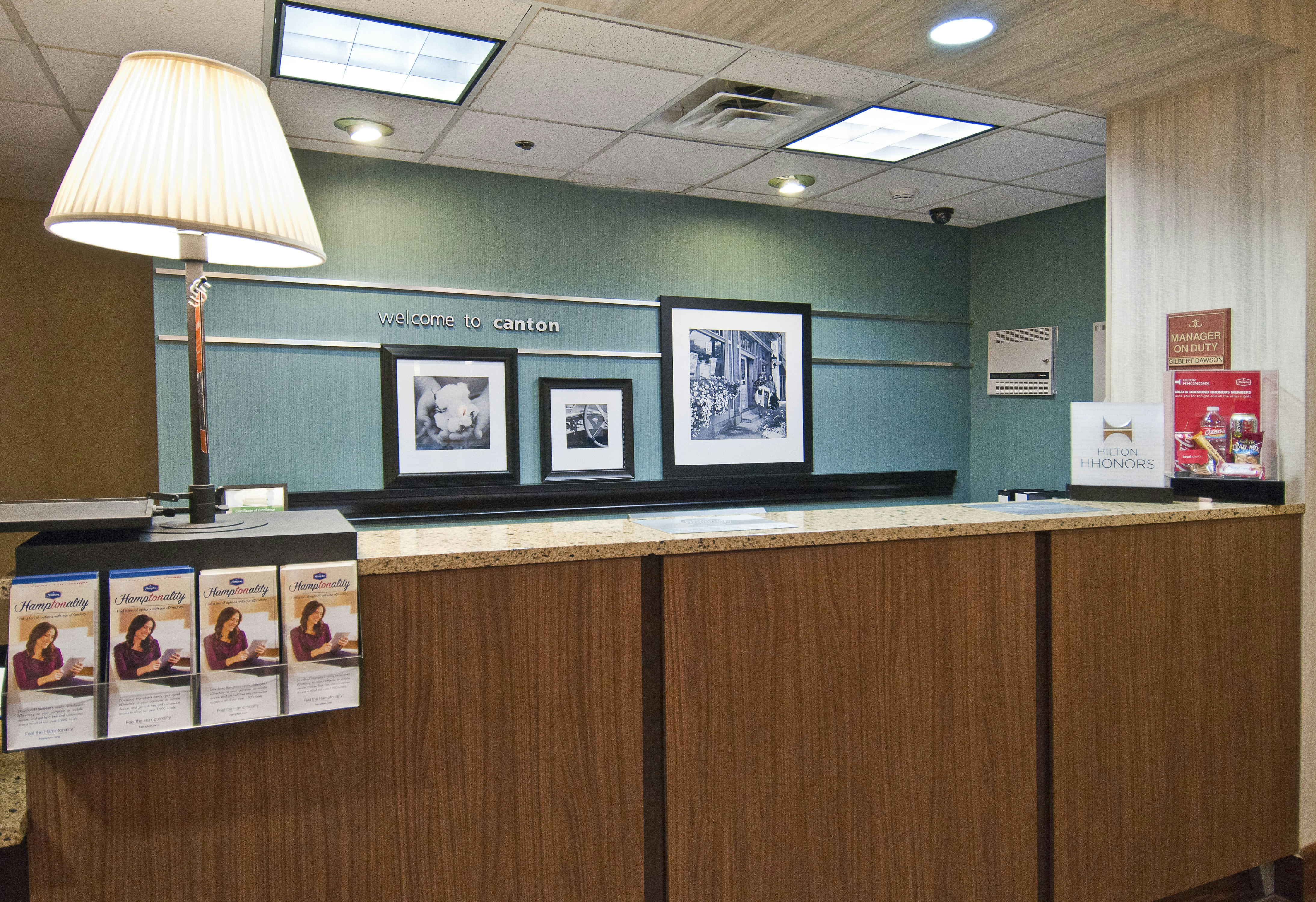 Lobby at HAMPTON INN CANTON, CANTON - MS
