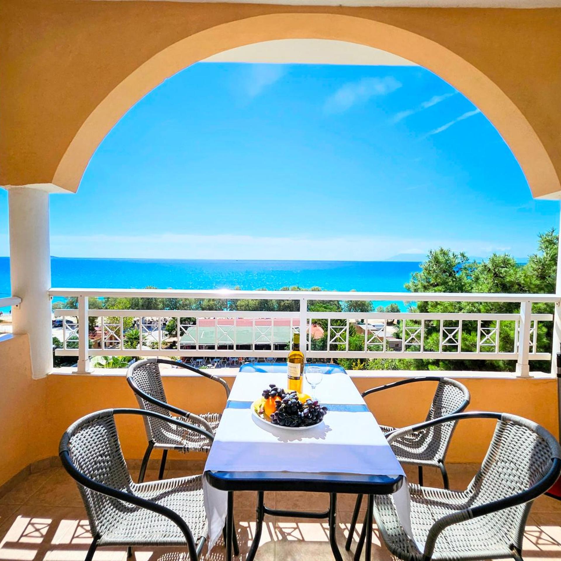 Grand Beach Hotel 47/67
