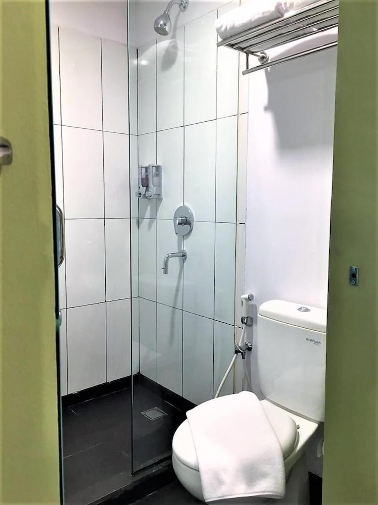 Hotel 88 Bekasi 7/35