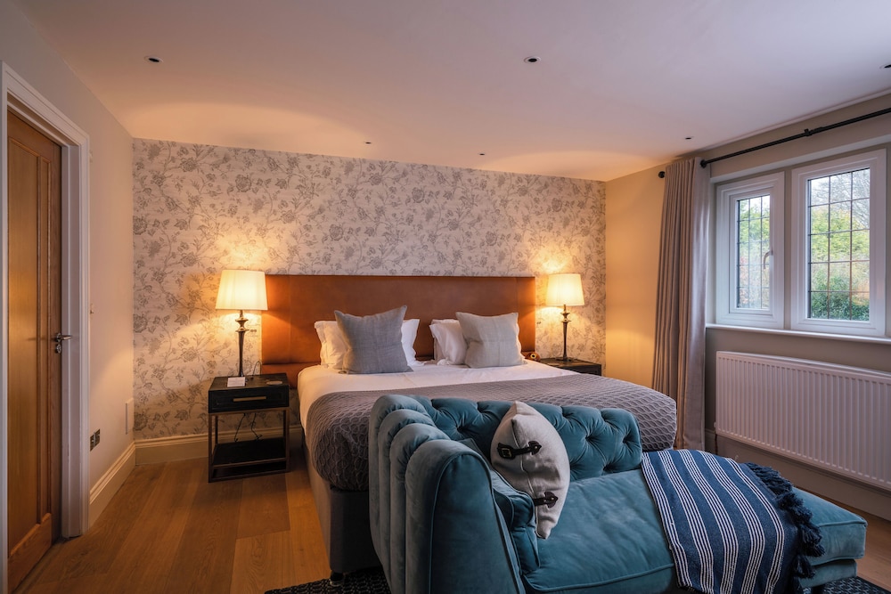 3 Bedrooms, Grand, Cottage, 4 Double Beds, Single Bed