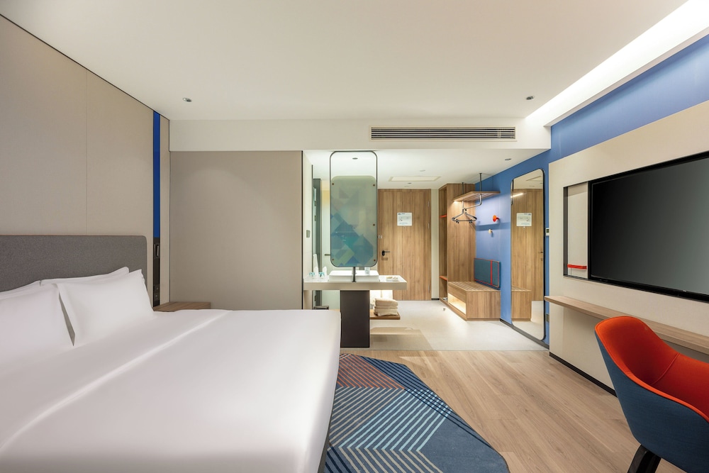 Standard, King Bed, Accessible