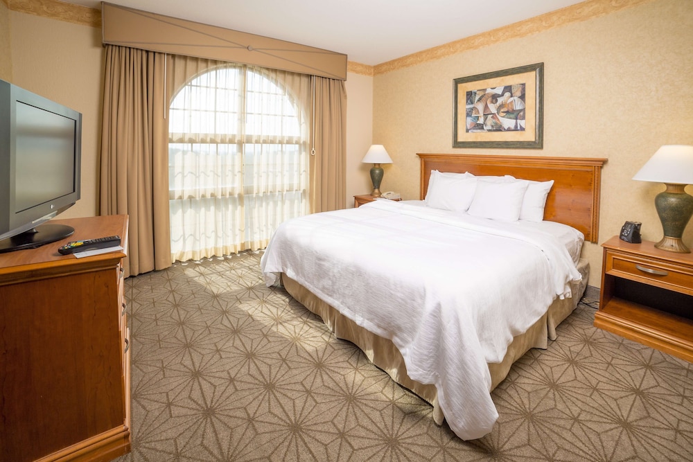 Embassy Suites by Hilton Columbia Greystone 15/67
